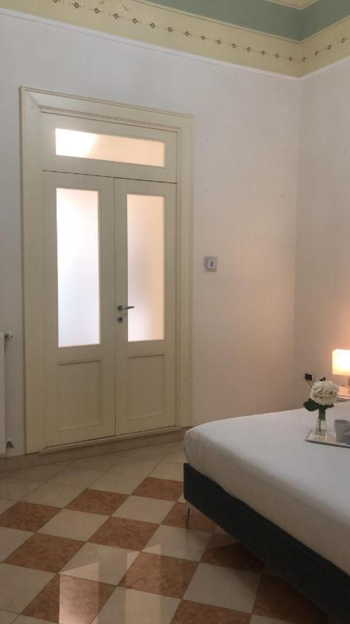 Maison Flores Deluxe Bari Exteriör bild