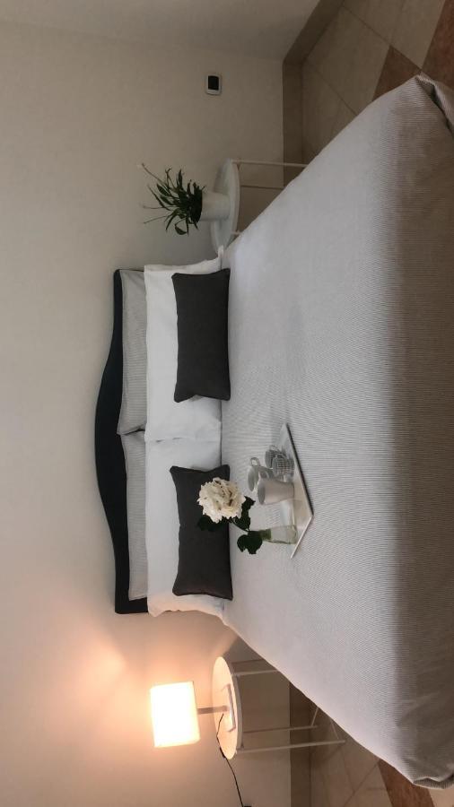Maison Flores Deluxe Bari Exteriör bild